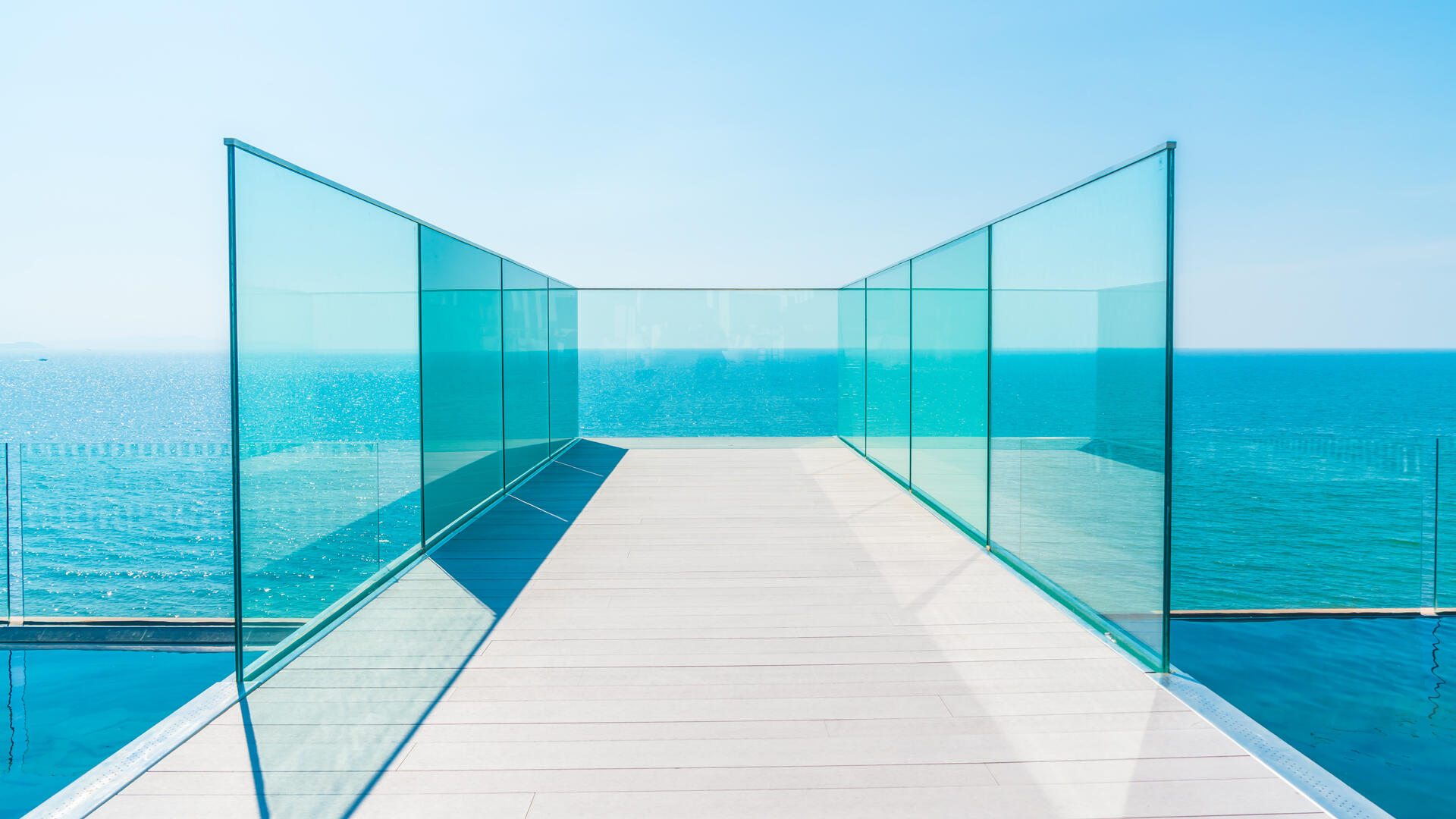 Cum alegi corect geamul pentru balustrade din sticlă